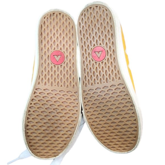❤️2/$18 Airwalk Icon sneakers Yellow / White Size 5.5 - Picture 6 of 6